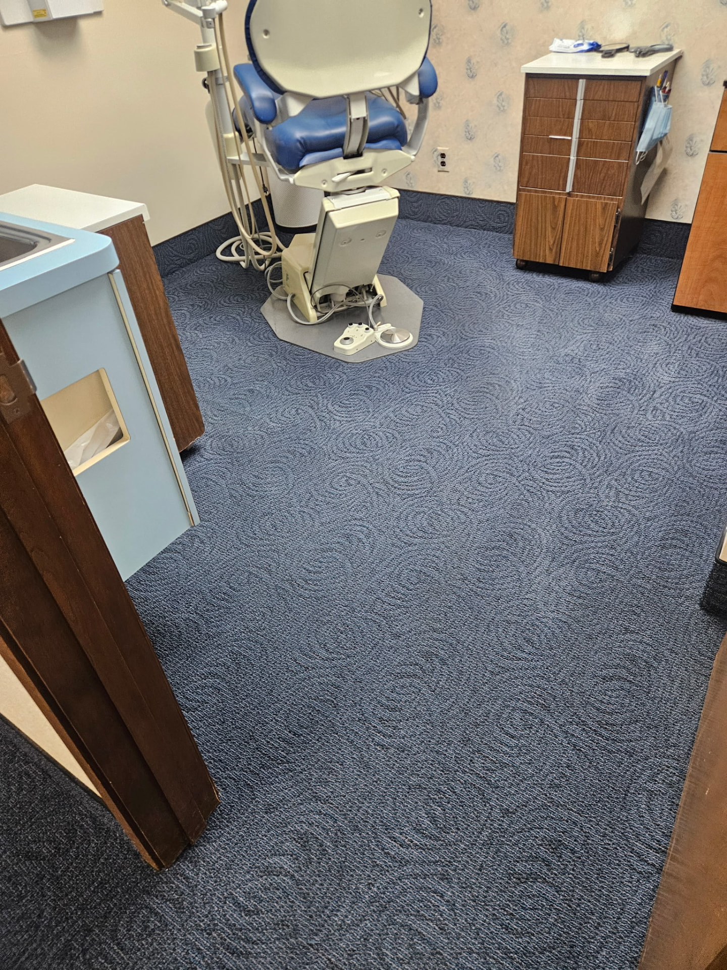 Office carpet cleaning